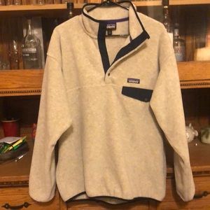 Men’s Patagonia fleece pullover